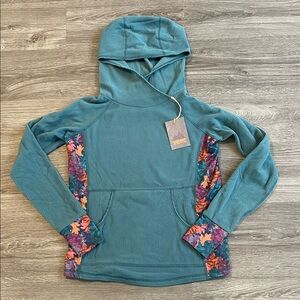 Youer Climb On Hoodie, Geyser, XS. BNWT